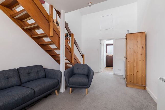 24 Mandells Court, Norwich photo 4