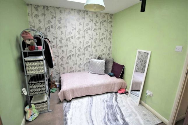 Flat 1, 12, West Street, Weston-super-Mare photo 4
