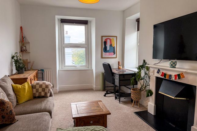 Flat 4, Lyndley Court, Rosemount, Isle Of Man photo 3
