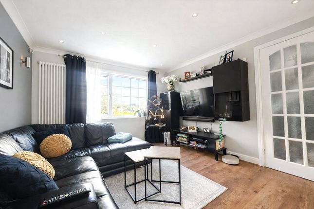39, Doria Drive, Kent photo 4