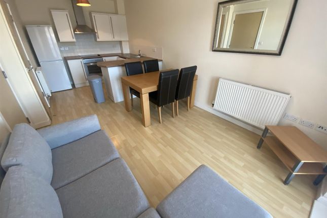 Flat for sale in Ratcliffe Road, Loughborough