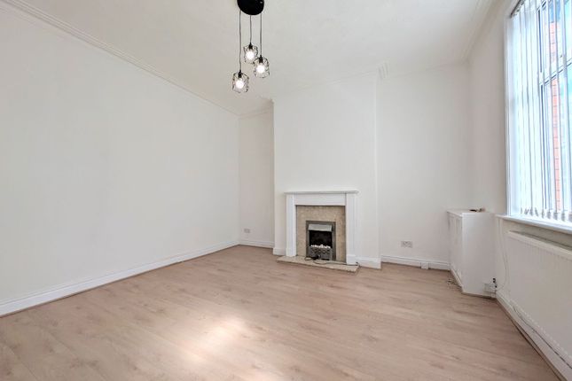 33 Audley Street, Ashton-under-Lyne photo 2