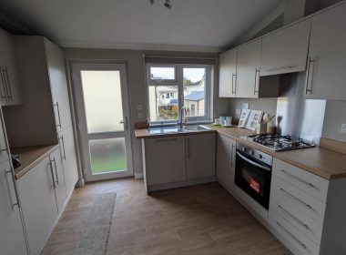 2-bed caravan on Westover Residential Park, Whitland, £134,995