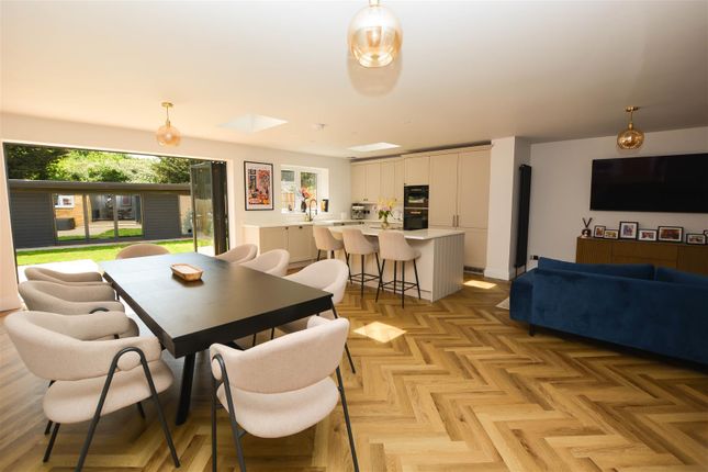 51, Shevon Way, Brentwood photo 4