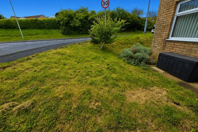 116 Hazeldene Avenue, Bridgend photo 2