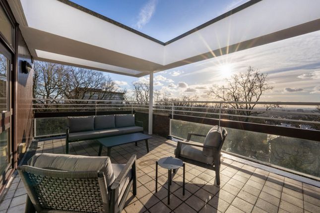 Flat 1, Oak Hill Lodge, Oak Hill Park, London photo 4