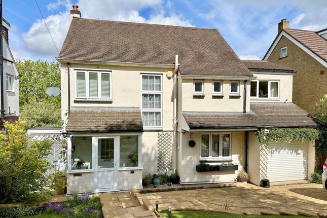Thumbnail Detached house for sale in Woodside Road, Purley