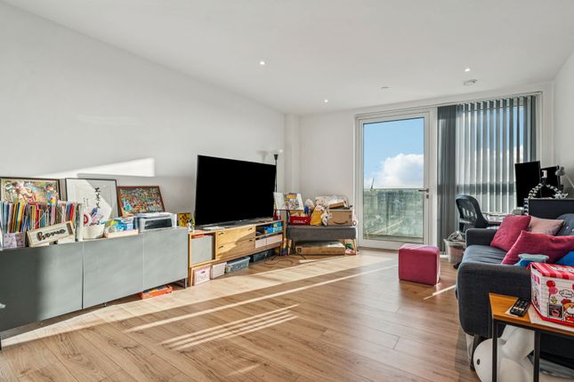 Flat 52, Montpellier House, London photo 4
