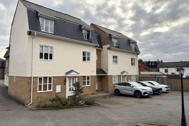 1-bed flat on Flat 11 Sovereign Court, Gresham Close, Brentwood, £230,000