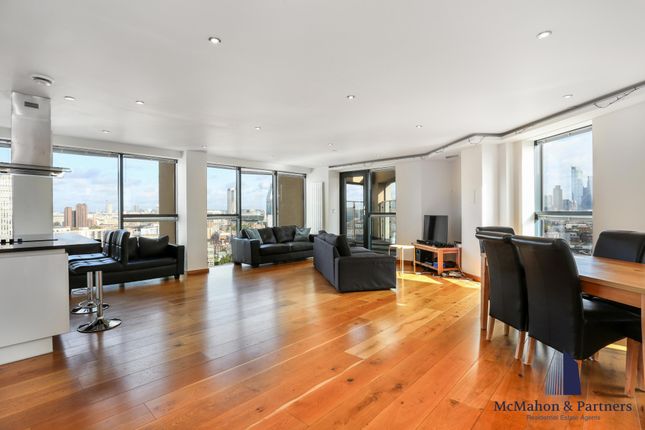 Property for sale in 91 Newington Causeway, London