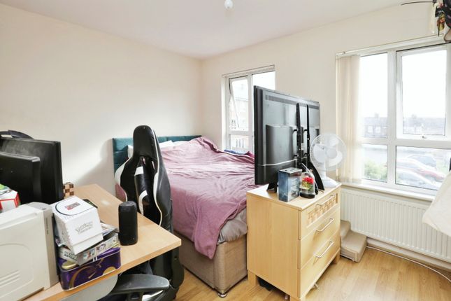 Town house for sale in Alexandra Road, Liverpool