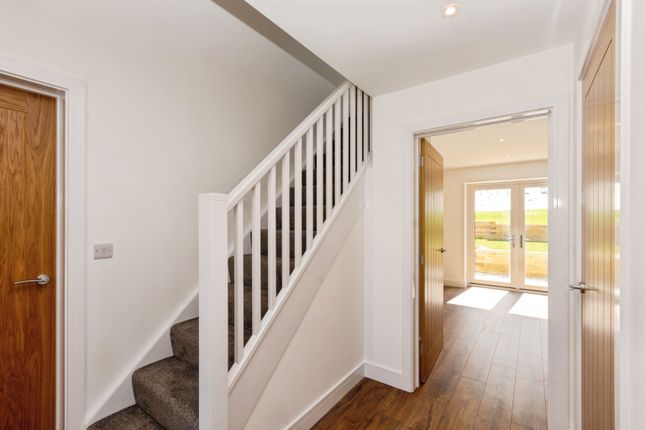 13, Manor Gardens, Exbourne, Okehampton photo 4