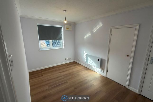 1 Bedroom Flat