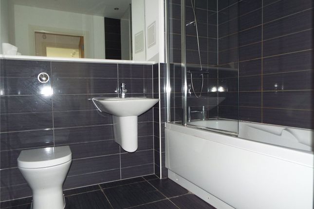Flat for sale in Davaar House, Ferry Court, Cradiff