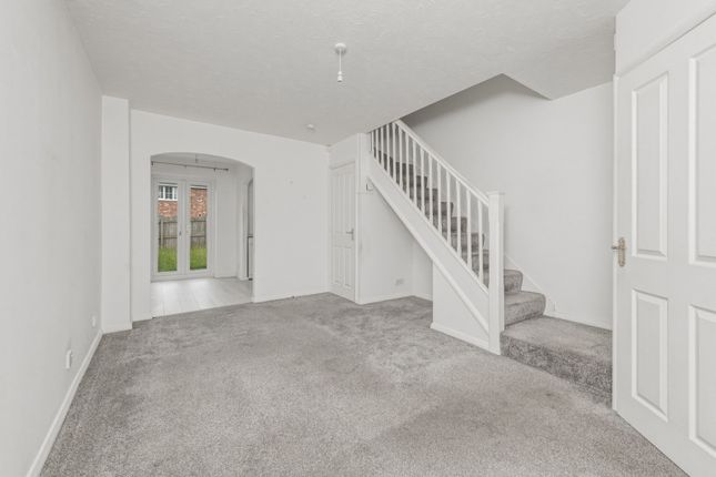 19, Mead Road, Leeds photo 2