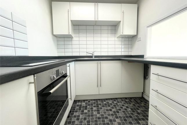 10B,, Wick Parade, Littlehampton photo 3