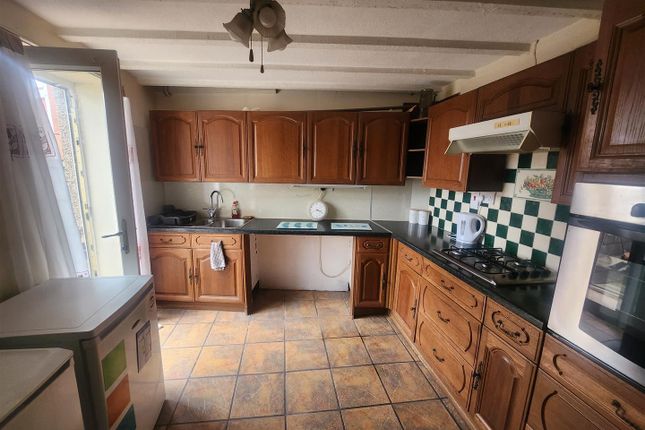 End terrace house to rent in Church Road, Cinderford