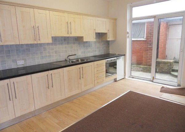 68, Holmfield Road, Blackpool photo 3