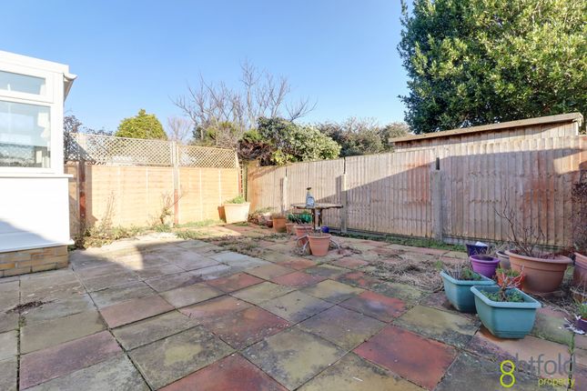 Bungalow to rent in Lyndhurst Close, Hayling Island