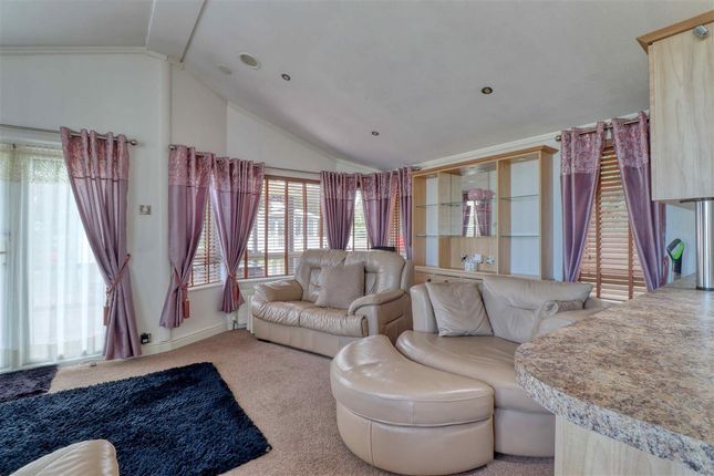 15, Stream View, East Clacton photo 5