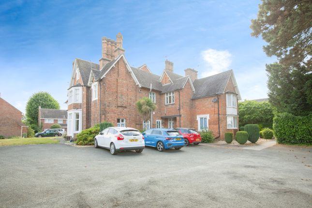 Flat 3 The Old Vicarage, Church Walk, Atherstone photo 4
