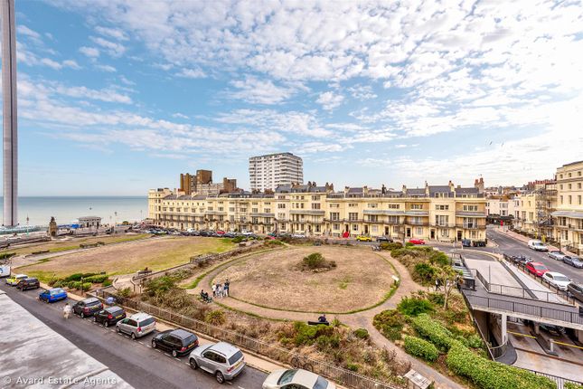 Flat to rent in Regency Square, Brighton