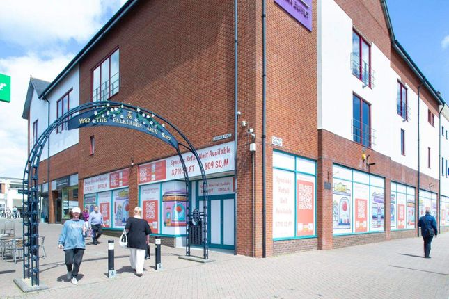Thumbnail Leisure/hospitality to let in Unit 7, Market Quay Shopping Centre, Fareham