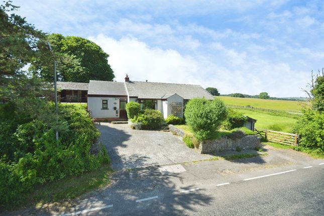 Redhurst, The Ditch, Buxton photo 4