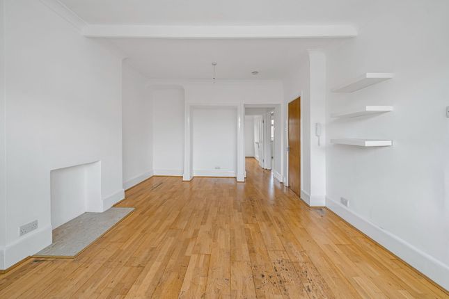 4a, Luffman Road, London photo 3
