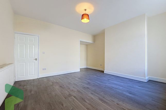 50, Hollins Grove Street, Darwen photo 4