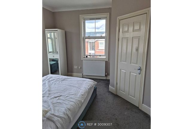 A Clarendon Road, Ashford photo 5