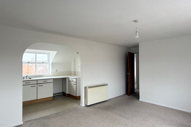 Flat 12, Taunton photo 5