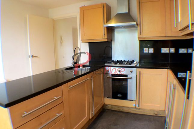 Thumbnail Flat to rent in Longley Road, London