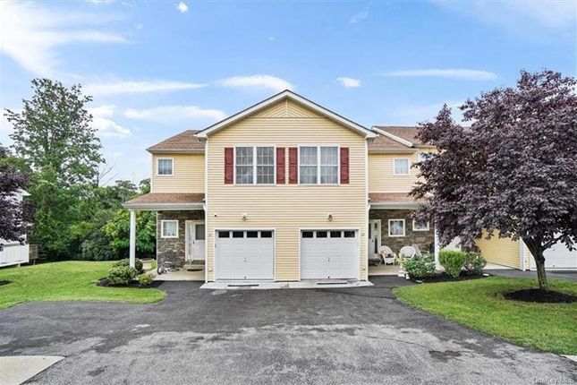 Thumbnail Town house for sale in 31 Aveonis Court, Fishkill, New York, United States Of America