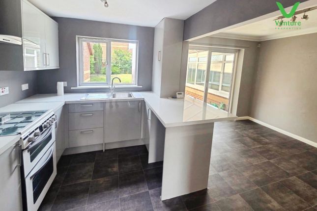 5, Vicarage Gardens, Crook photo 3
