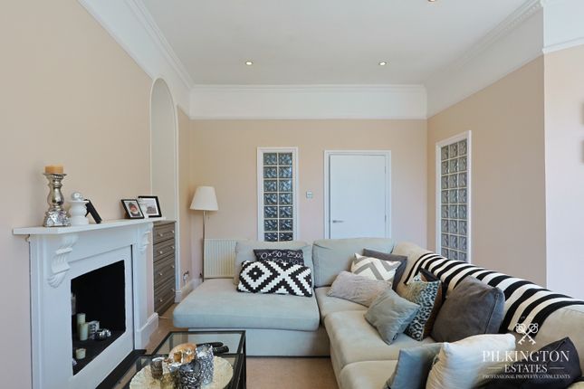 Flat 2, 67 Milehouse Road, Devon photo 4
