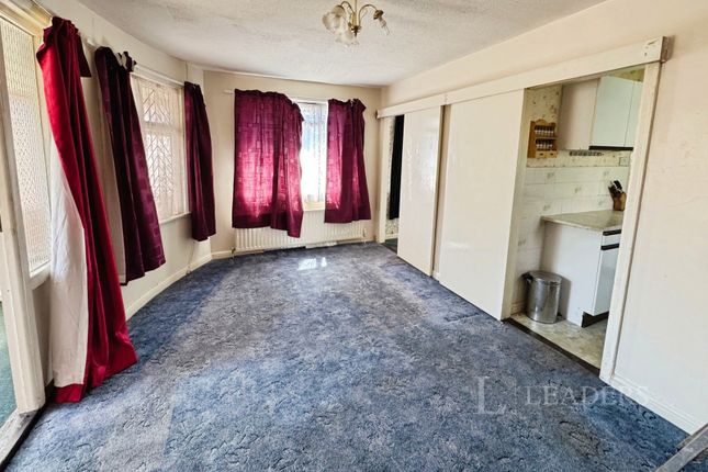 31, Rosemary Way, Clacton-on-Sea photo 2