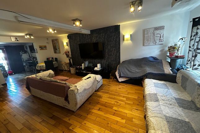 Weald Rise, Harrow photo 2