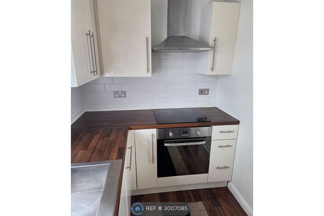 Keilder Close, Uxbridge photo 5