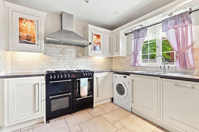 67, Helena Road, Rayleigh photo 3