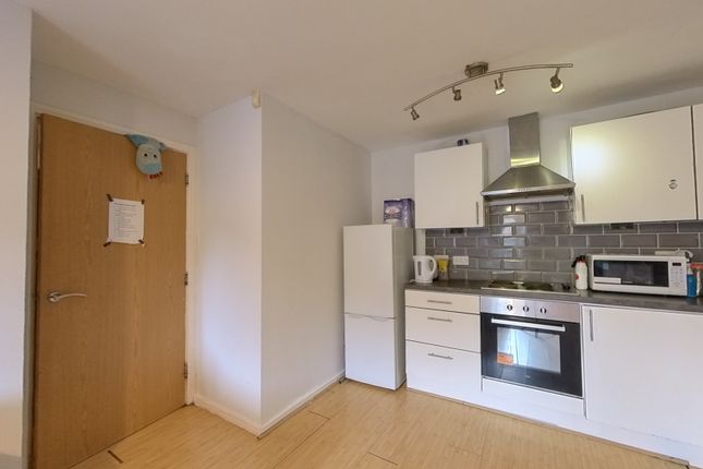 42, Monks Place, Warrington photo 4