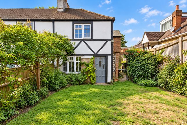 2-bed terraced on 4, Burr Close, St. Albans, £450,000