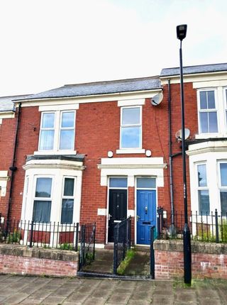 Thumbnail Flat to rent in Shafto Street, Newcastle Upon Tyne