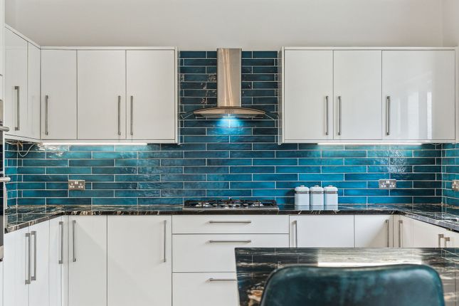 14 Leven Drive, Glasgow photo 4