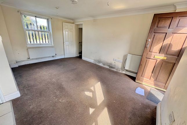 Flat 1, Station View, Station Road, Harwich photo 4