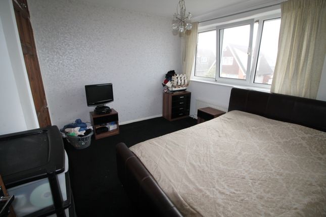 36 Cotman Road, Clacton-on-Sea photo 5