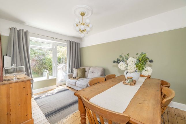 4, Bramley Avenue, Canterbury photo 4