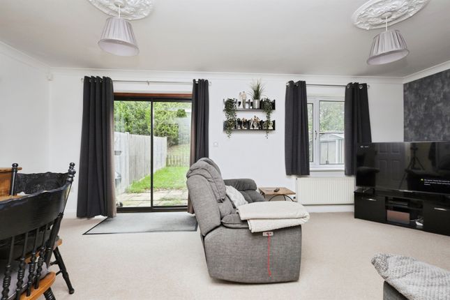 16, St Mary's, Lynholm Road, Polegate photo 4