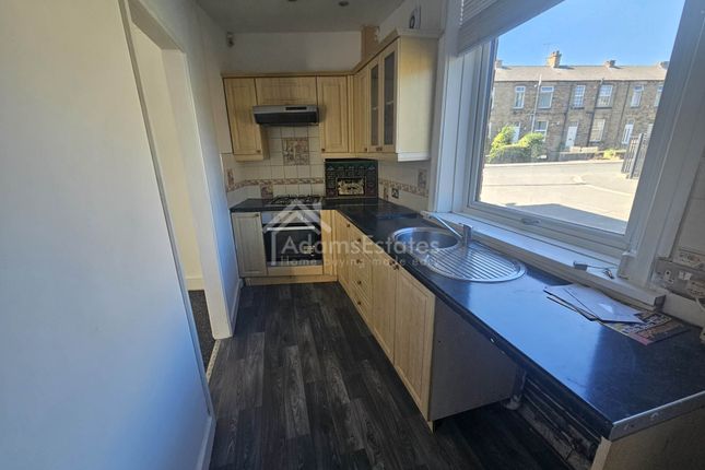 4, Fiddler Hill, Dewsbury photo 2
