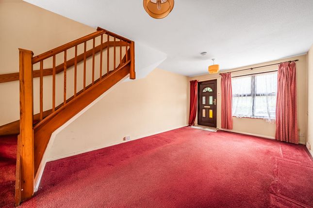 46, Rowhurst Avenue, Addlestone photo 4